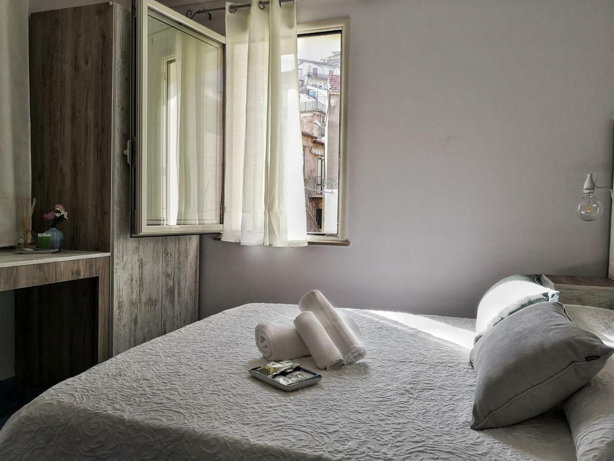 Отель A Casa Di Noemi Пиццо Экстерьер фото